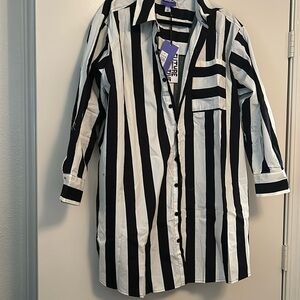 🔥Khalana Future Collective size 14 black white shirt dress🔥